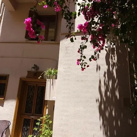 Kostas House, Old Venetian Harbor Chania * Chania (Crete)