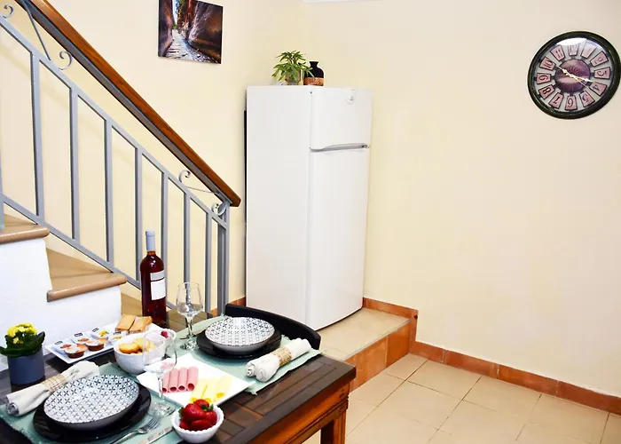 Kostas House, Old Venetian Harbor Chania