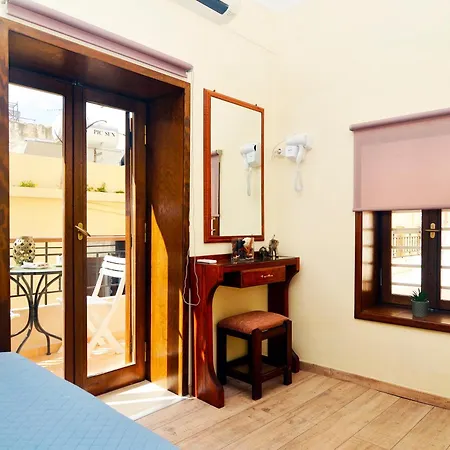 Kostas House, Old Venetian Harbor Chania Διαμέρισμα Χανιά